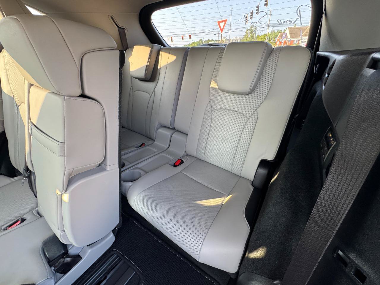Used 2018 Lexus RX 350L FWD image 19