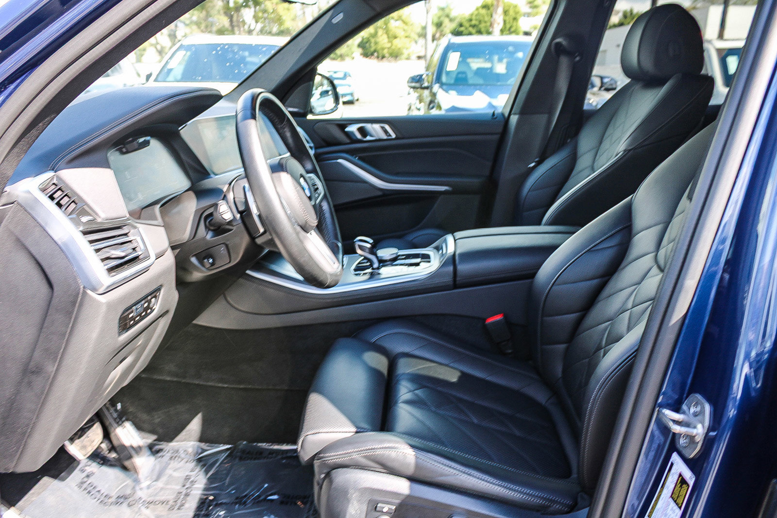 Used 2023 BMW X5 xDrive40i w/ M Sport Package image 17