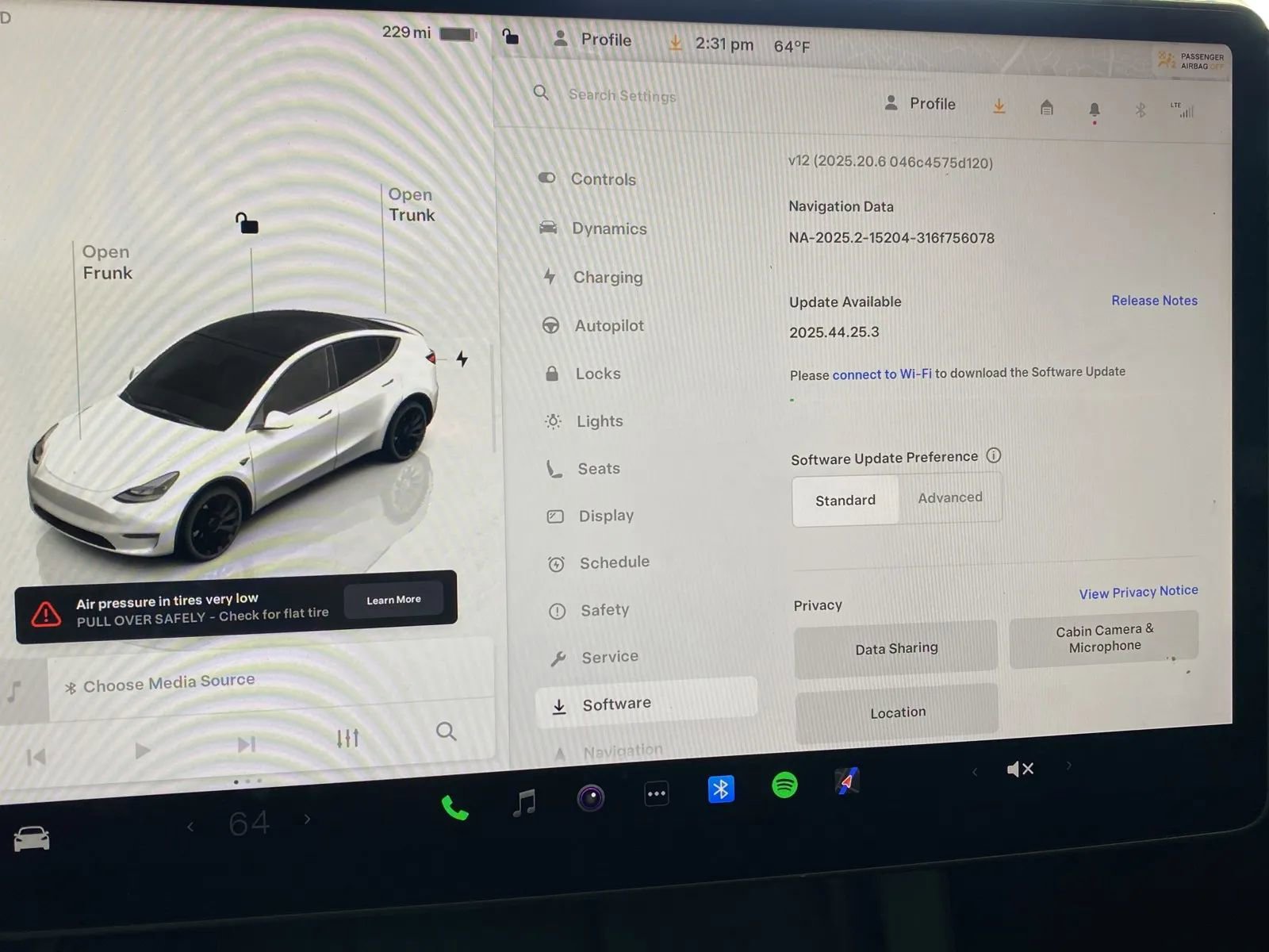 Used 2022 Tesla Model Y Performance image 14