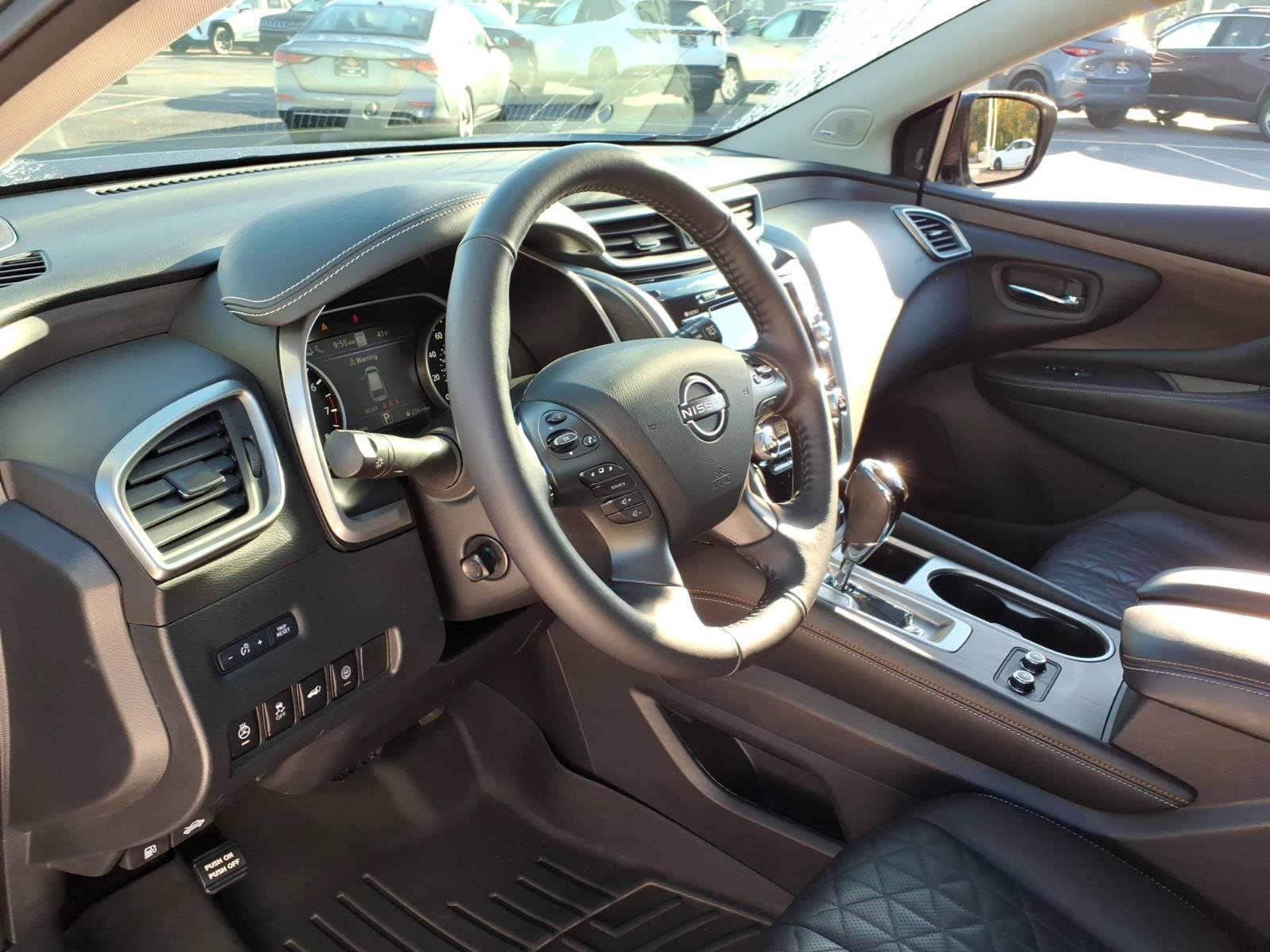 Used 2023 Nissan Murano Platinum AWD/4WD image 17