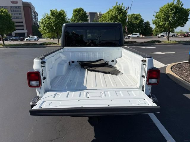 Used 2022 Jeep Gladiator Sport AWD/4WD image 5
