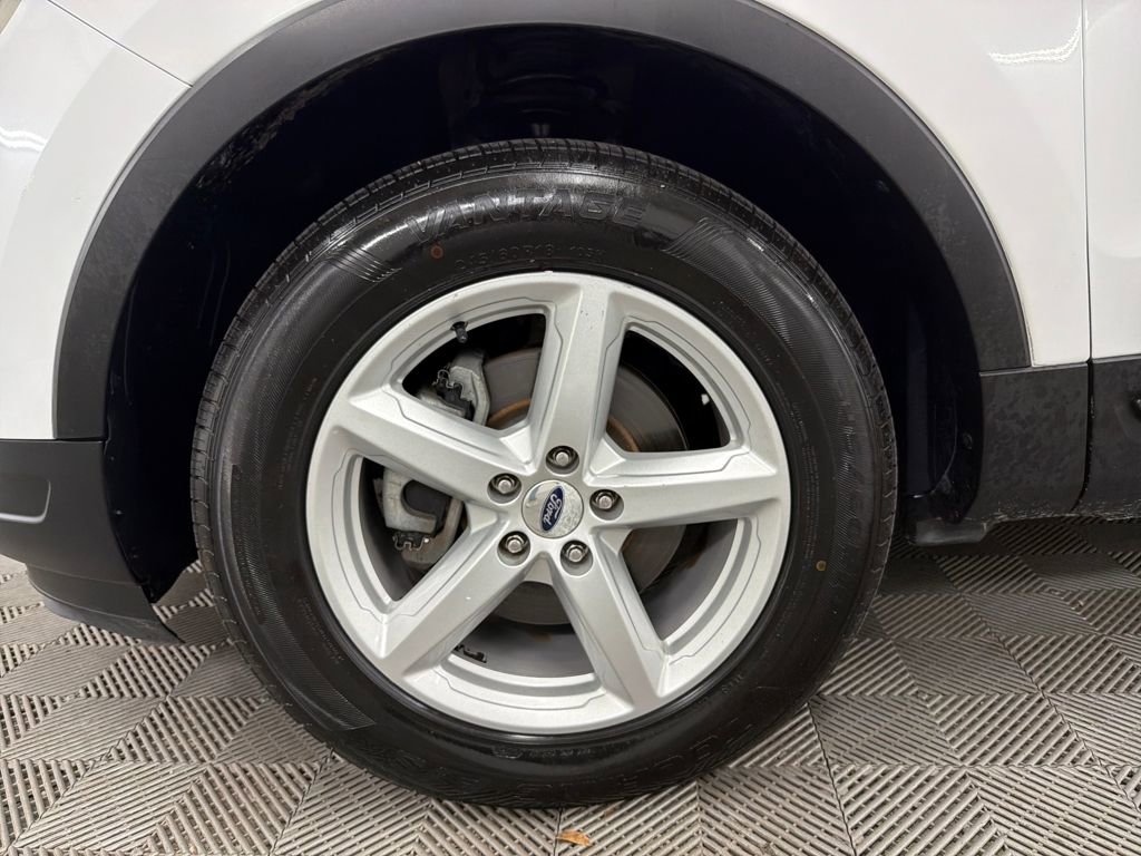 Certified 2019 Ford Explorer FWD image 13