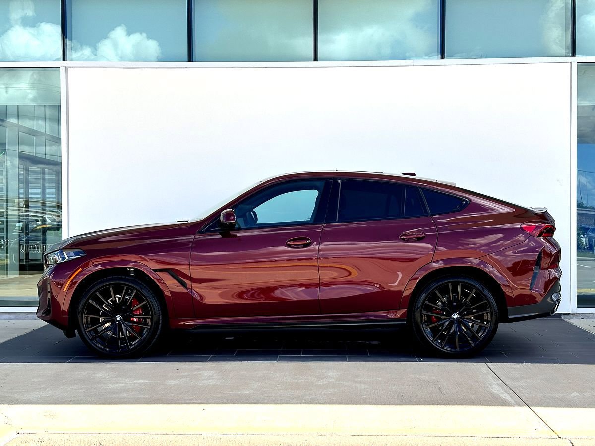 New 2026 BMW X6 xDrive40i w/ Climate Comfort Package image 8