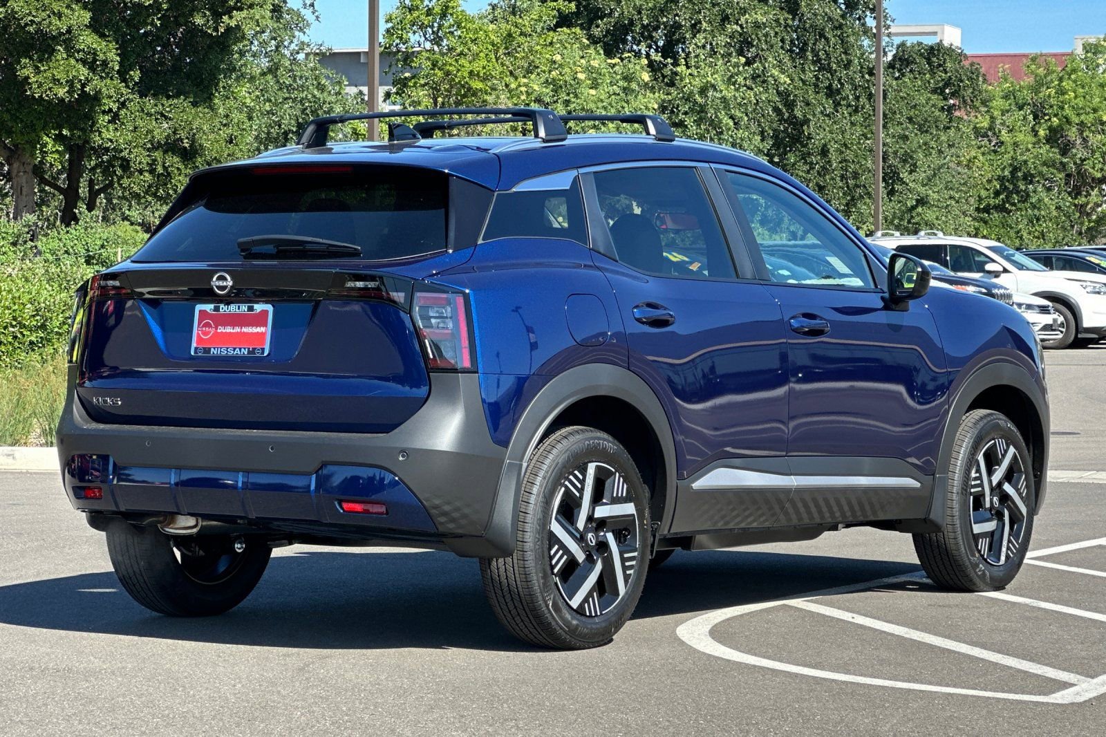 New 2026 Nissan Kicks SV image 4