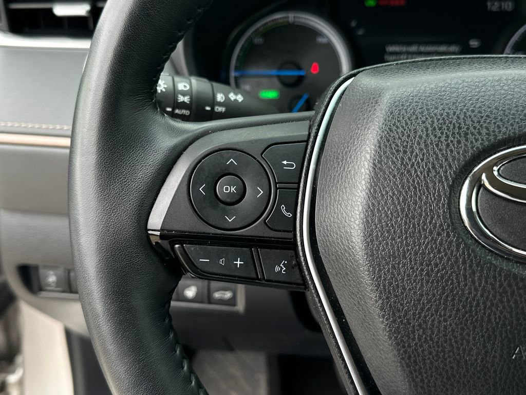 Used 2022 Toyota Venza Limited image 27