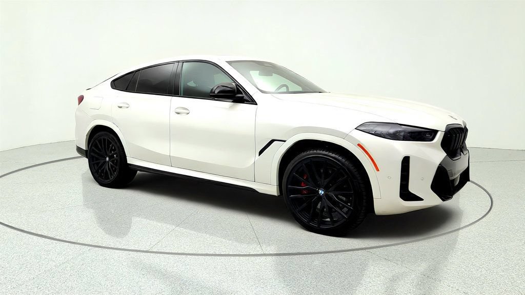 Used 2024 BMW X6 M60i AWD/4WD image 3