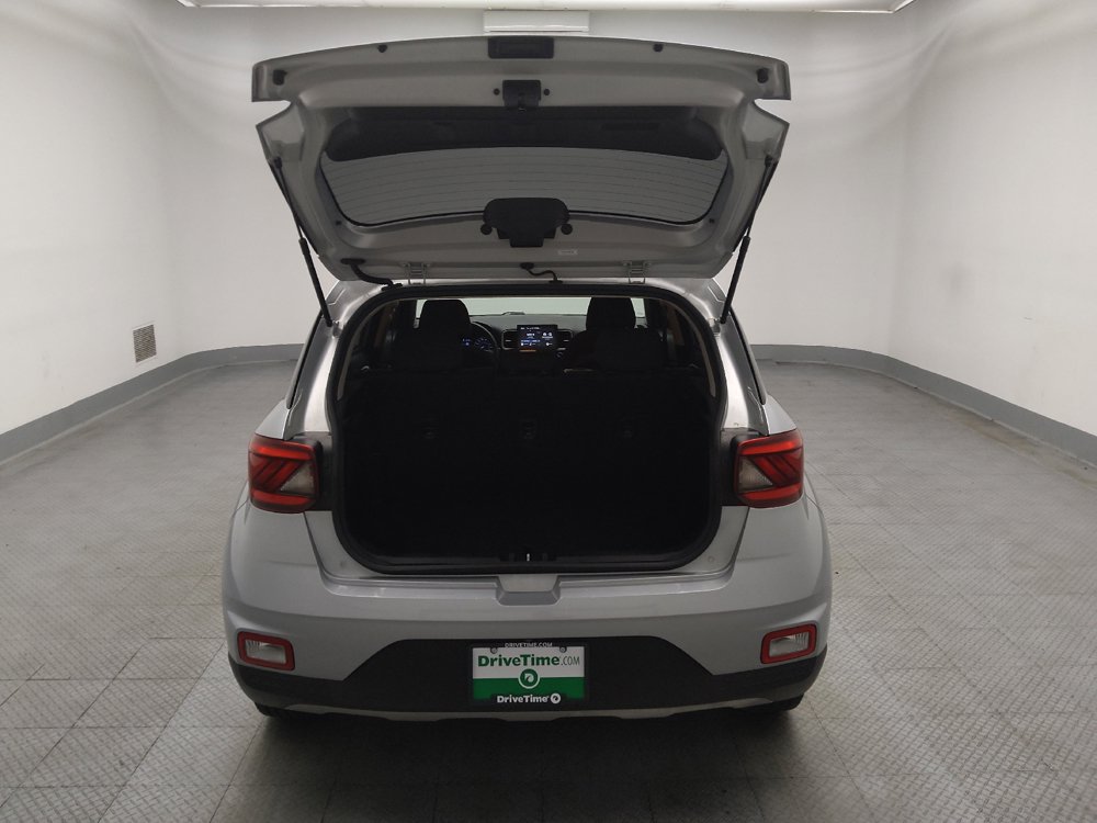 Used 2021 Hyundai Venue SE FWD image 29