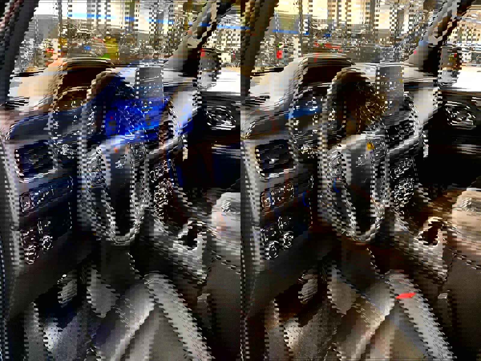 Used 2022 Chevrolet Suburban RST w/ Luxury Package image 8