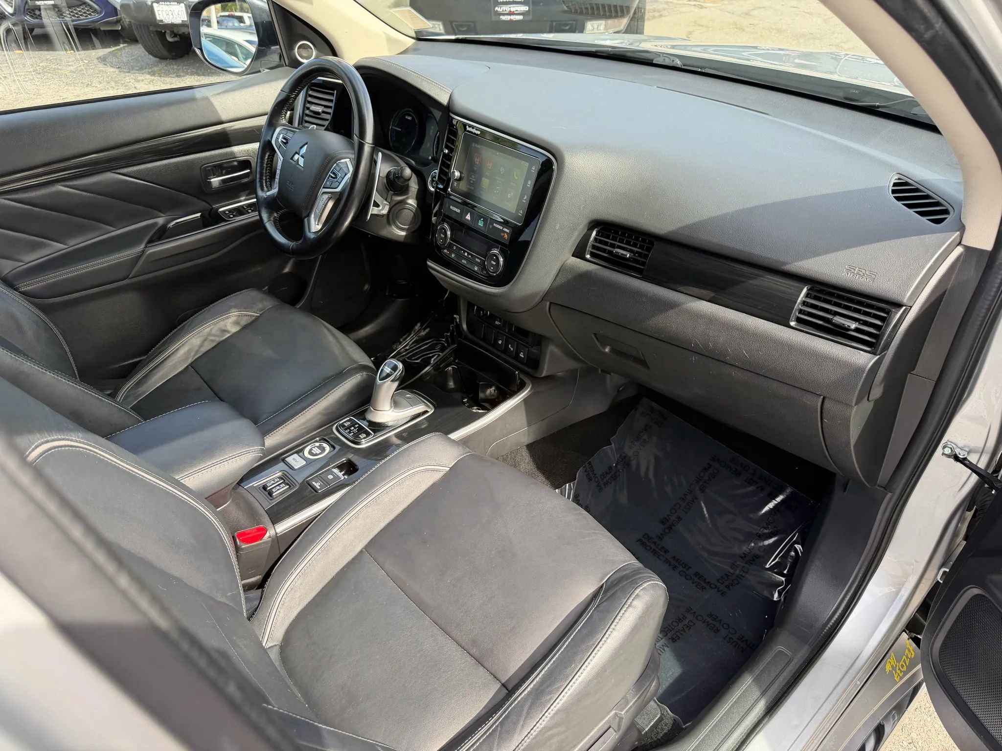 Used 2018 Mitsubishi Outlander GT AWD/4WD image 12