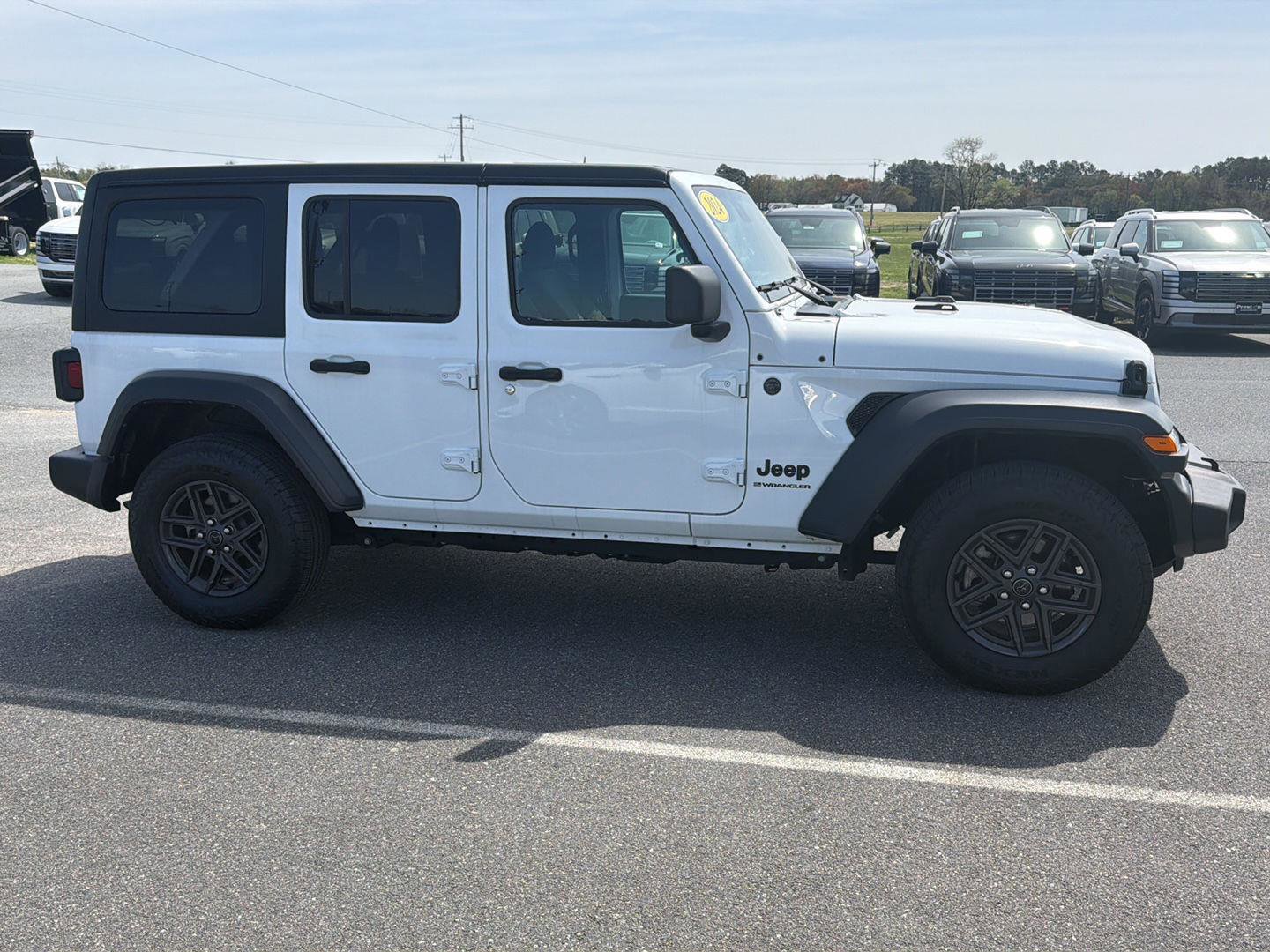 Used 2024 Jeep Wrangler Sport S image 6