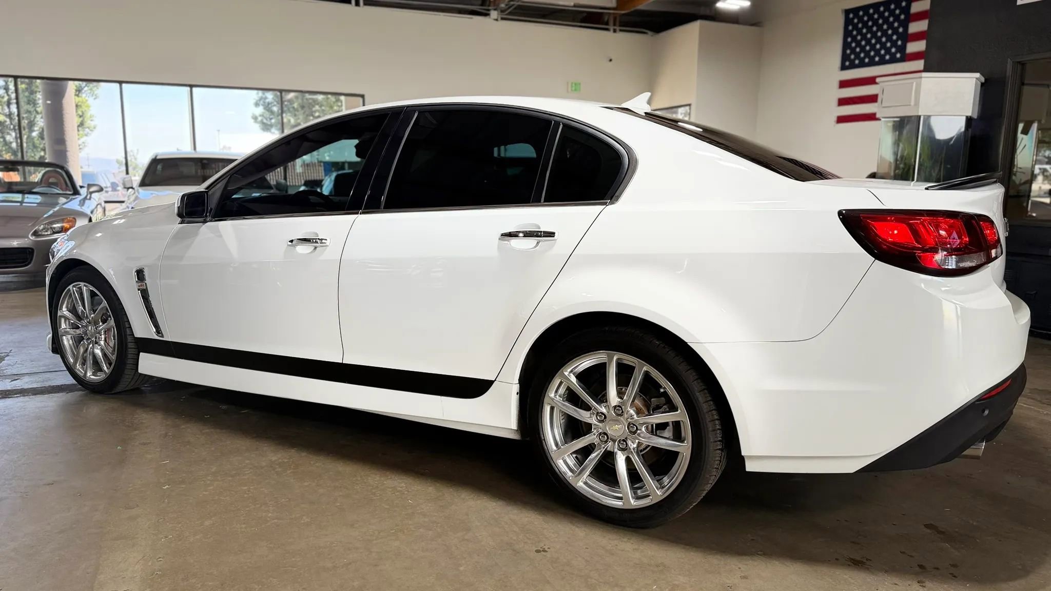 Used 2014 Chevrolet SS RWD image 10