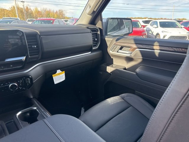 New 2026 GMC Sierra 1500 SLT w/ SLT Premium Plus Package image 29