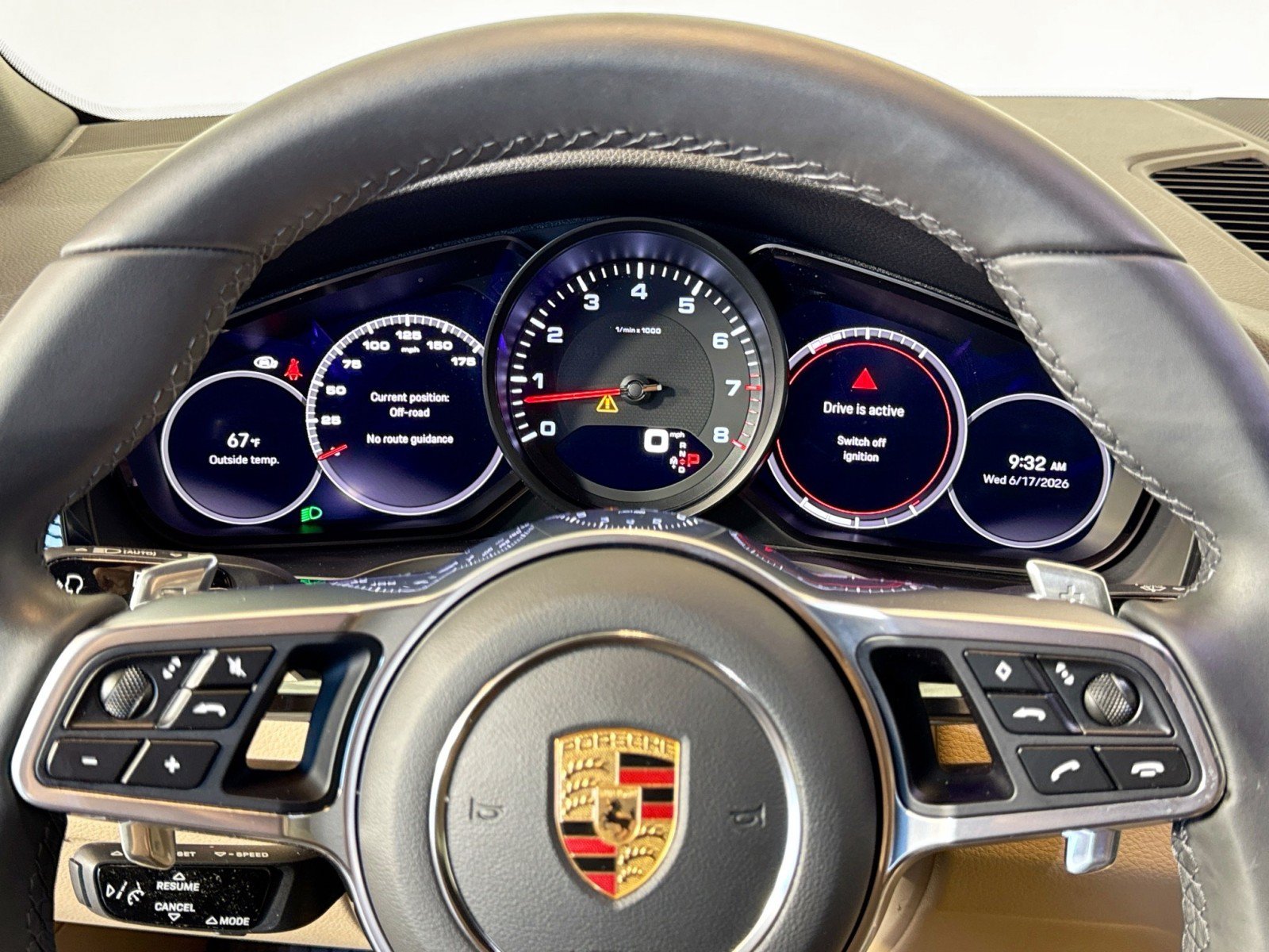 Used 2023 Porsche Cayenne Platinum Edition AWD/4WD image 14