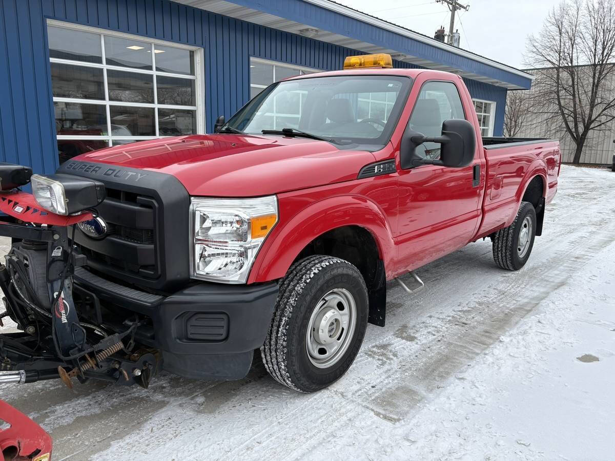 Used 2015 Ford F350 XL image 2