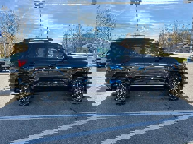 New 2026 GMC Terrain AT4 w/ LPO, Floor Liner Package image 5