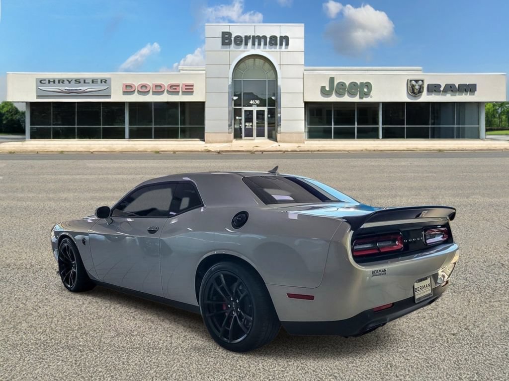 Used 2023 Dodge Challenger SRT Hellcat RWD image 8