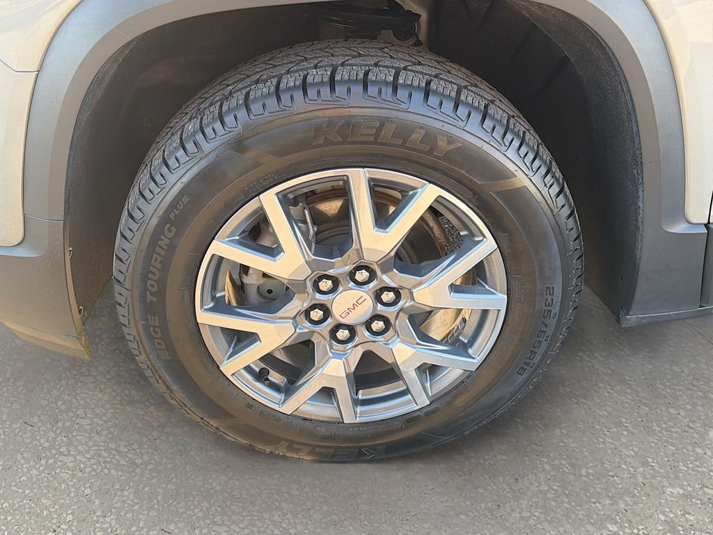 Used 2023 GMC Acadia SLT image 44