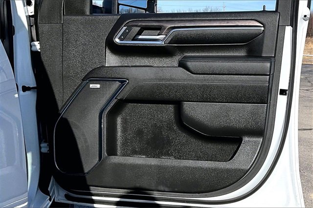 Used 2024 Chevrolet Silverado 2500 LTZ w/ LTZ Plus Package image 29