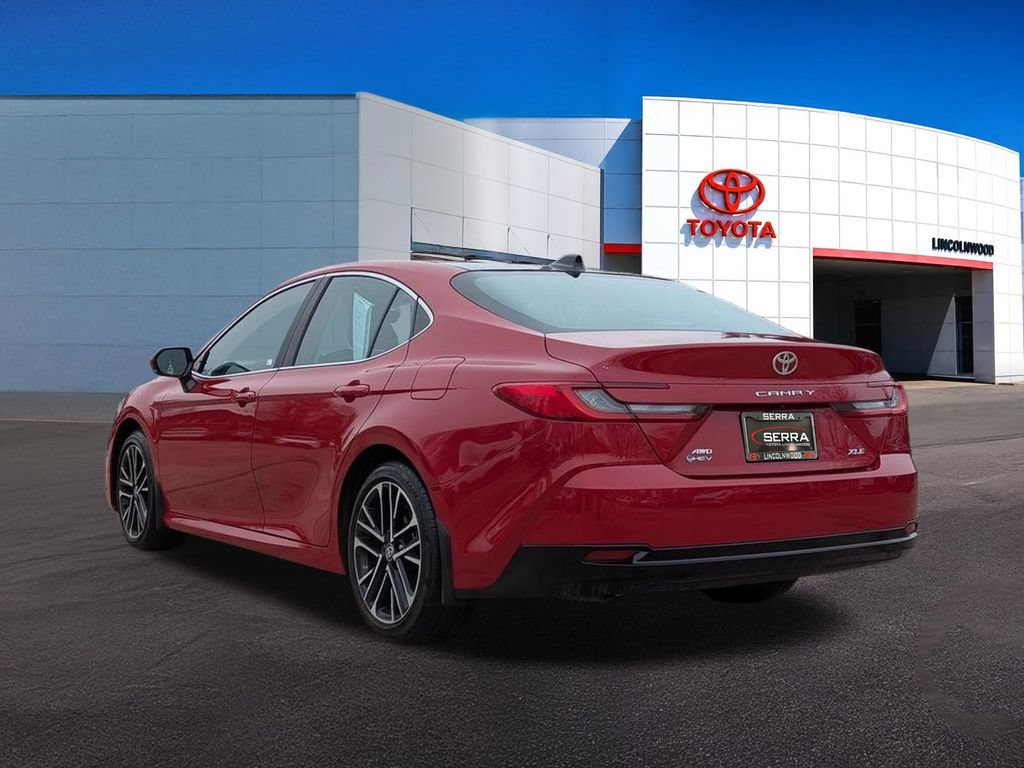 Used 2025 Toyota Camry XLE AWD/4WD image 7