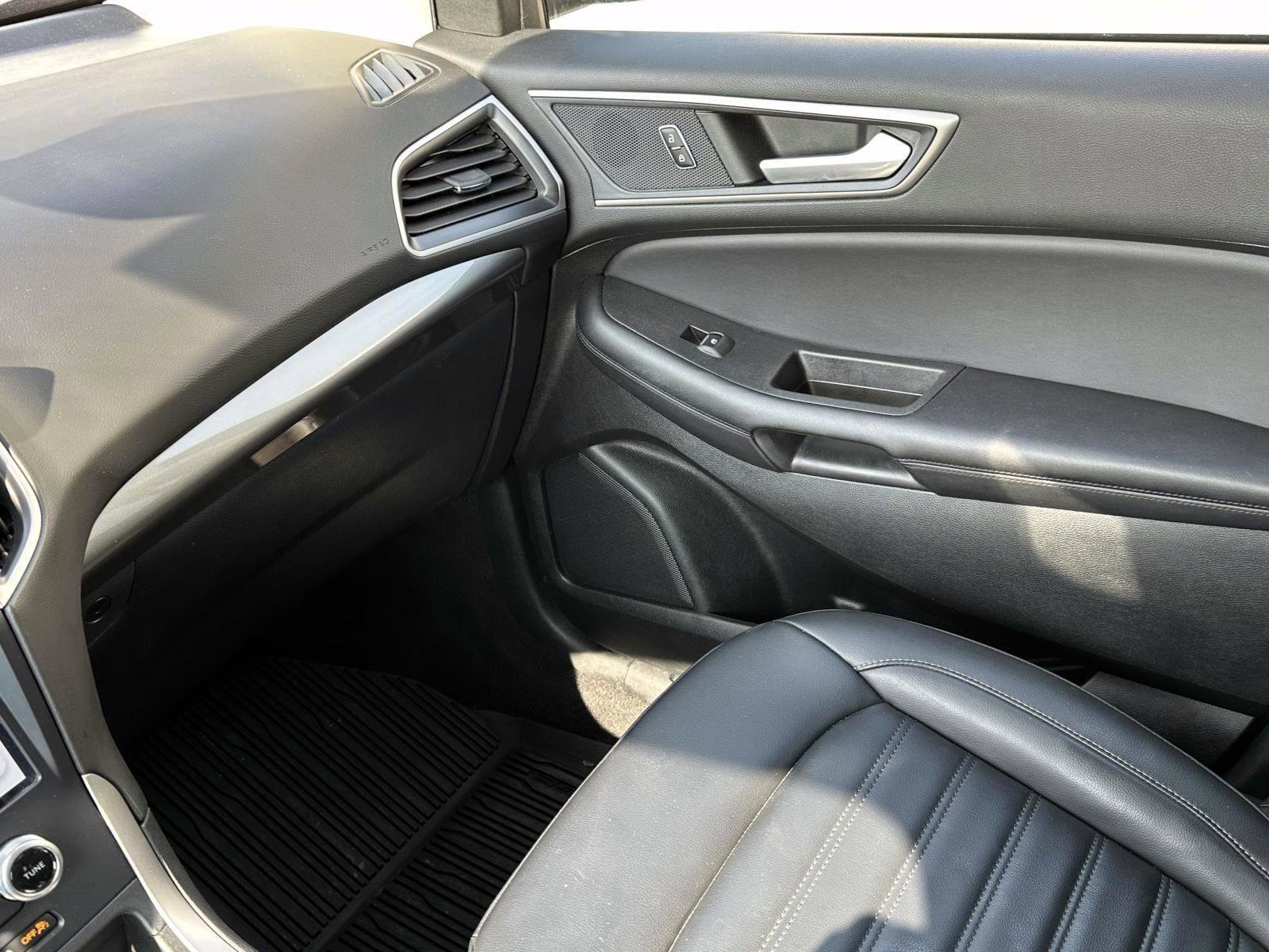 Used 2023 Ford Edge SEL w/ Convenience Package image 28