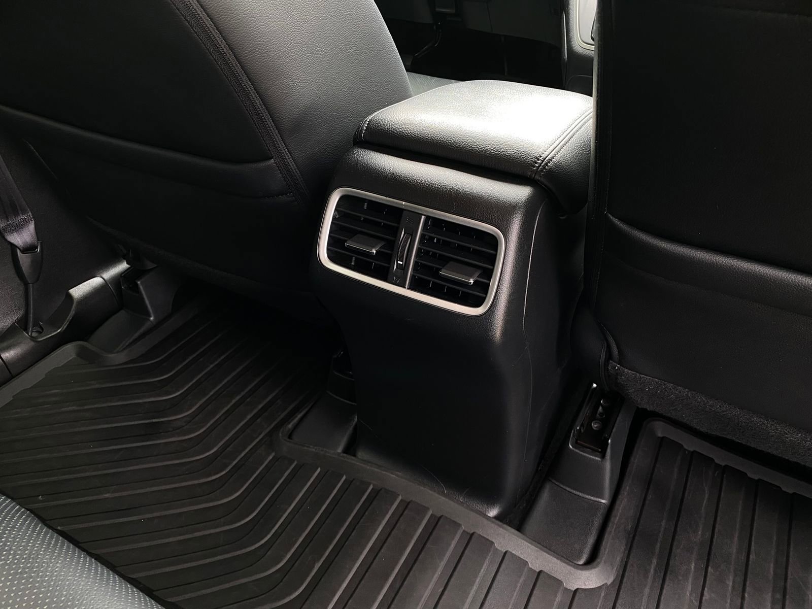 Used 2016 Honda CR-V EX-L image 29