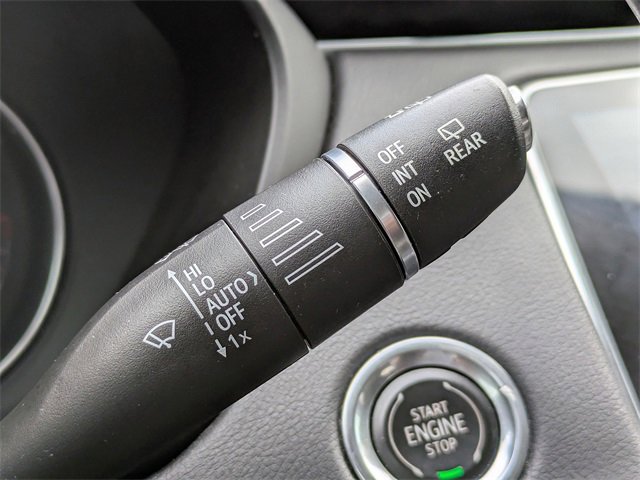 Used 2021 Cadillac XT4 Premium Luxury w/ Driver Awareness Package image 29