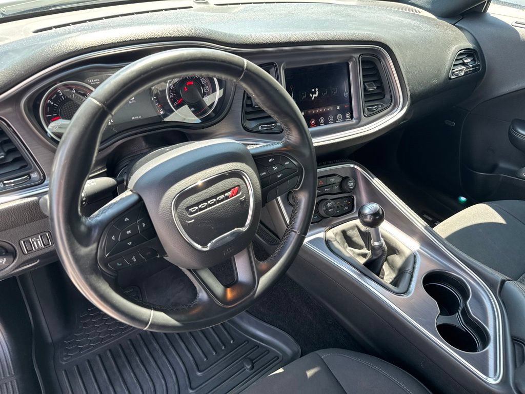 Used 2017 Dodge Challenger R/T Scat Pack RWD image 21