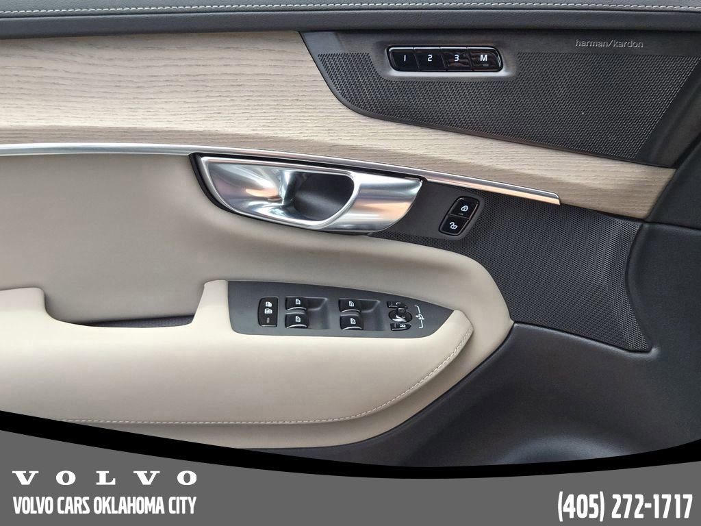 New 2026 Volvo XC90 T8 Plus image 24