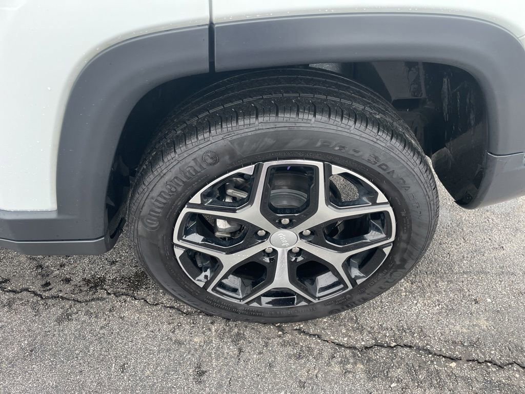 Used 2024 Jeep Compass Limited image 11