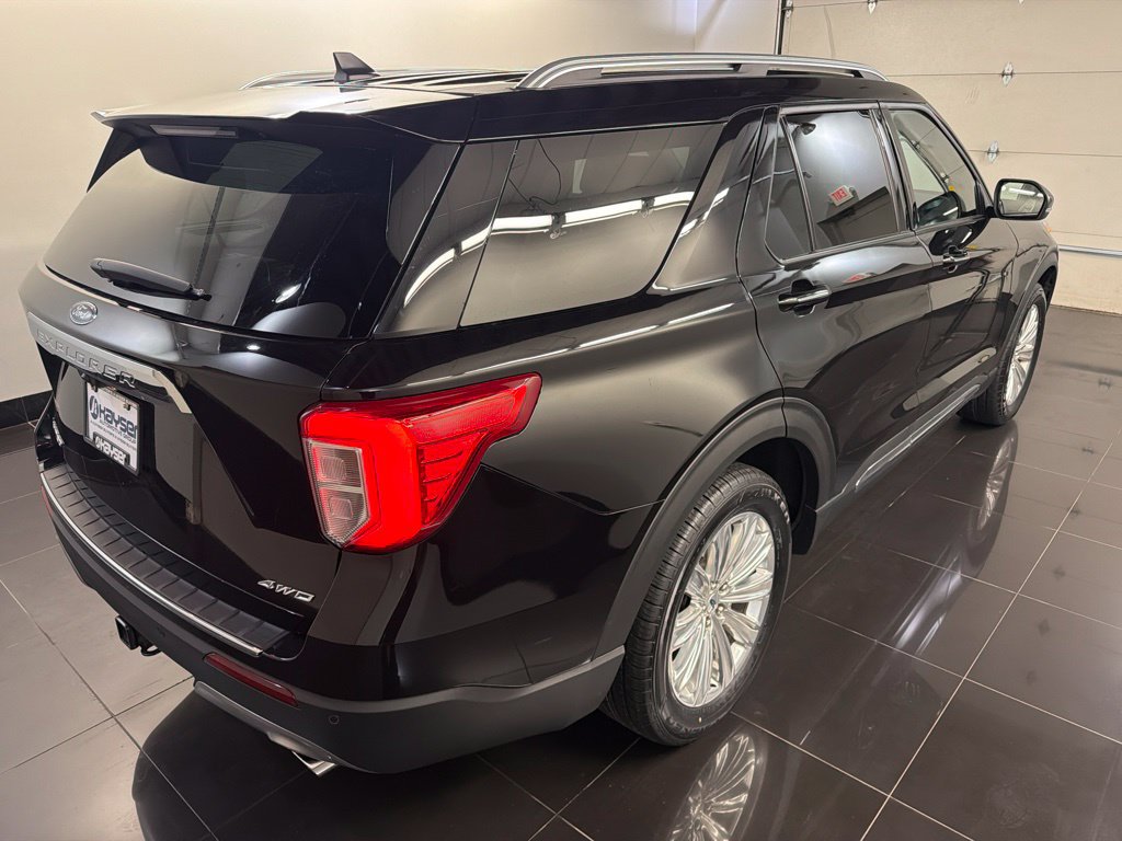 Certified 2022 Ford Explorer Limited w/ Limited Technology Package AWD/4WD image 6