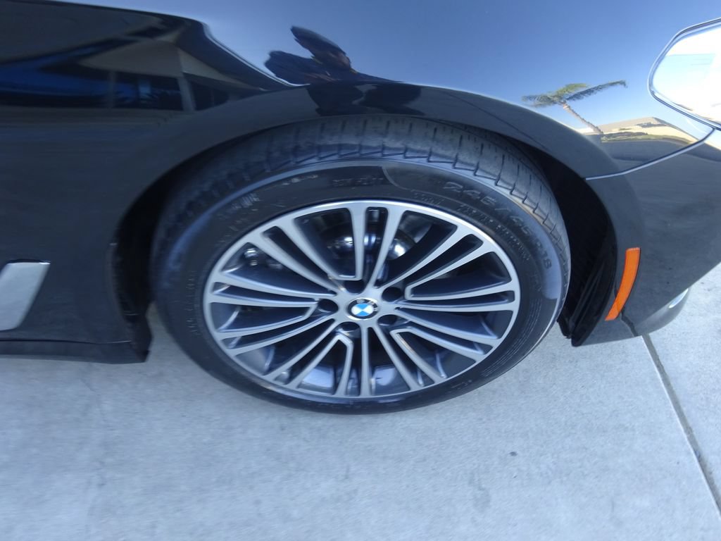 Used 2019 BMW 530i RWD image 10