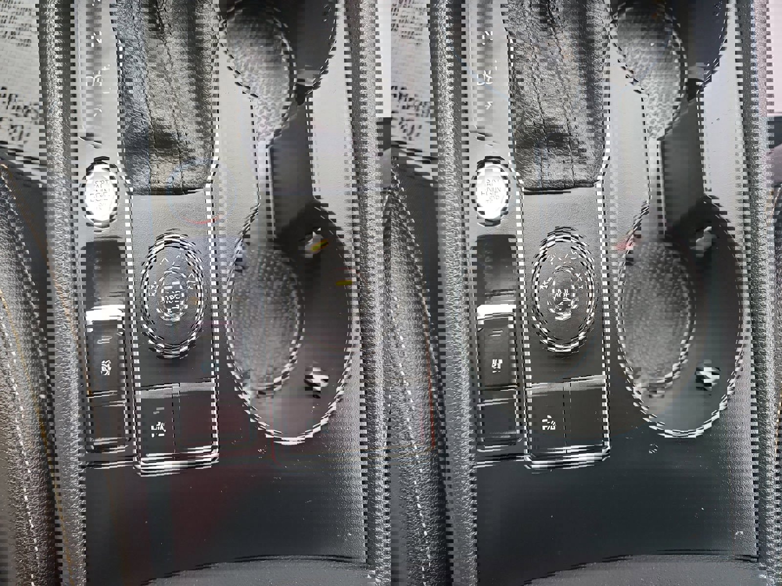 Used 2020 Volkswagen Atlas Cross Sport SE w/ Towing Package AWD/4WD image 11