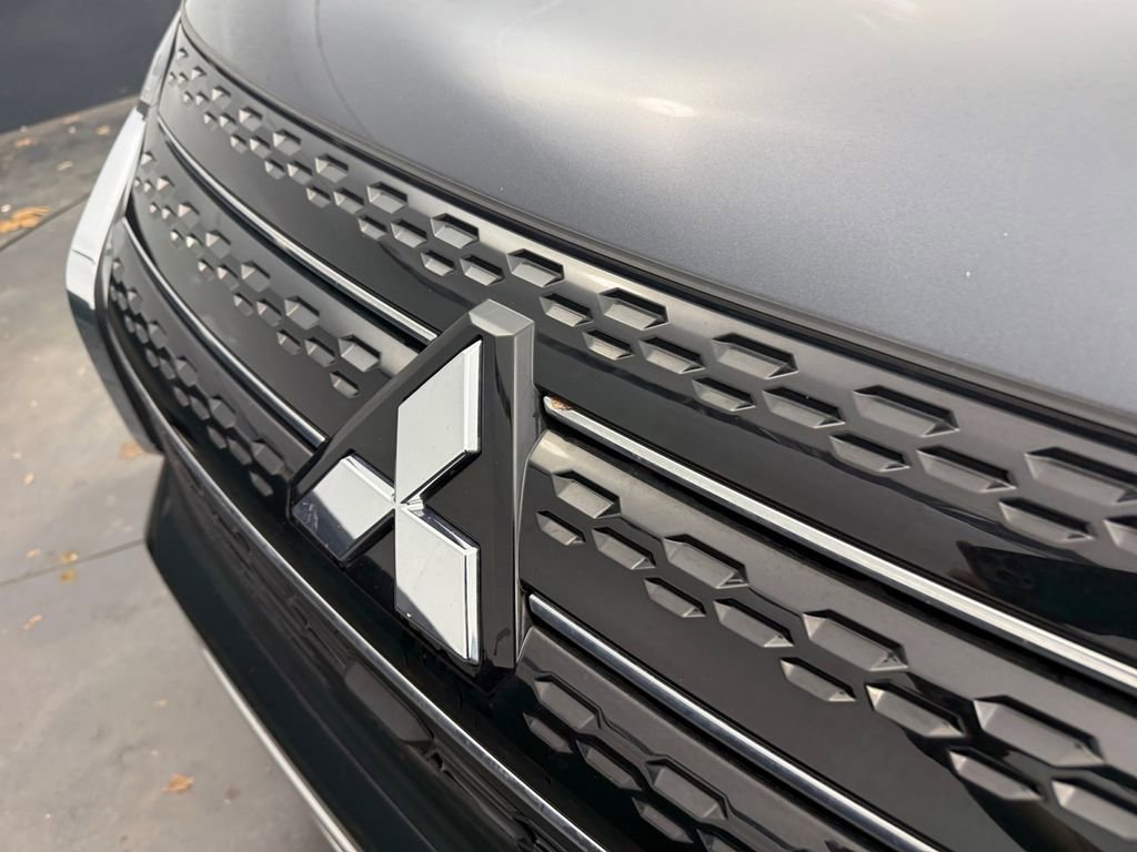 Used 2024 Mitsubishi Outlander SE AWD/4WD image 31