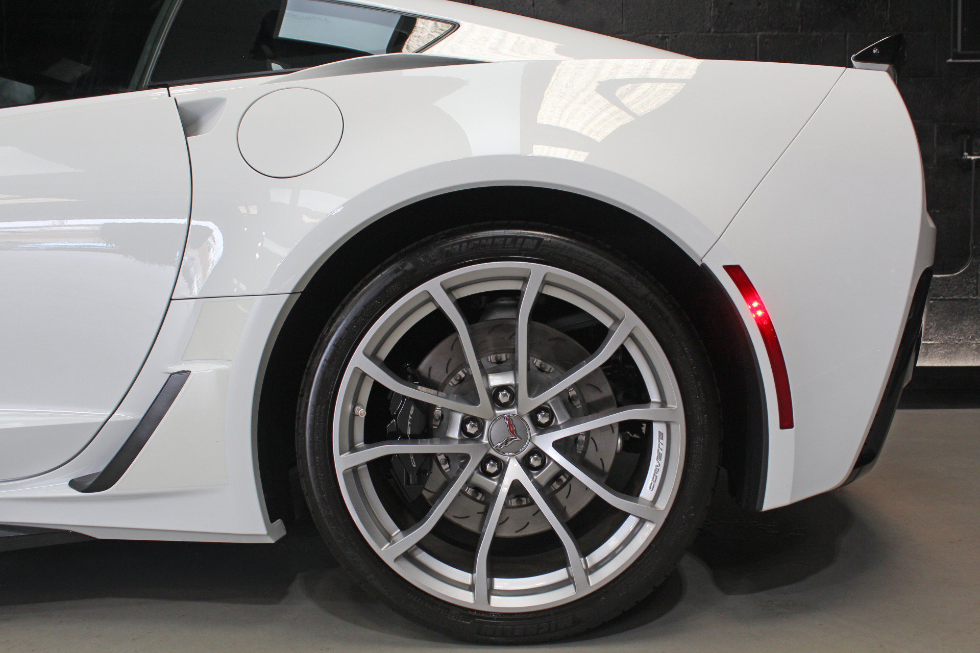 Used 2019 Chevrolet Corvette Grand Sport RWD image 5