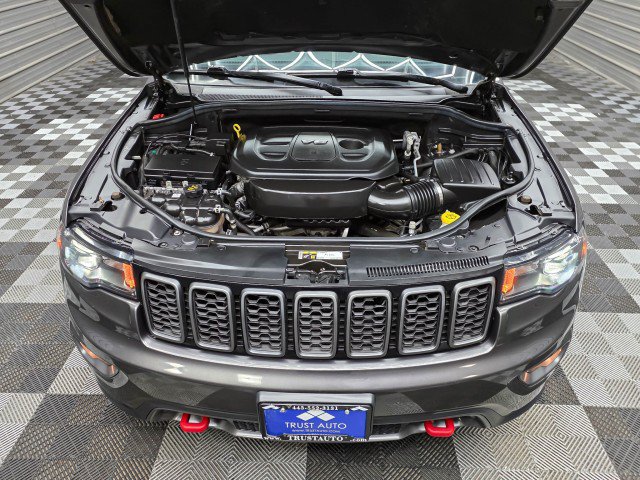 Used 2018 Jeep Grand Cherokee Trailhawk AWD/4WD image 36