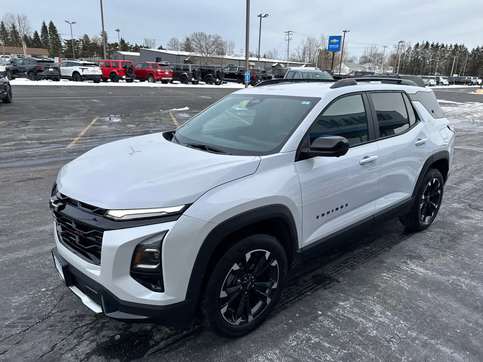 Used 2025 Chevrolet Equinox RS w/ Safety and Technology Package image 11