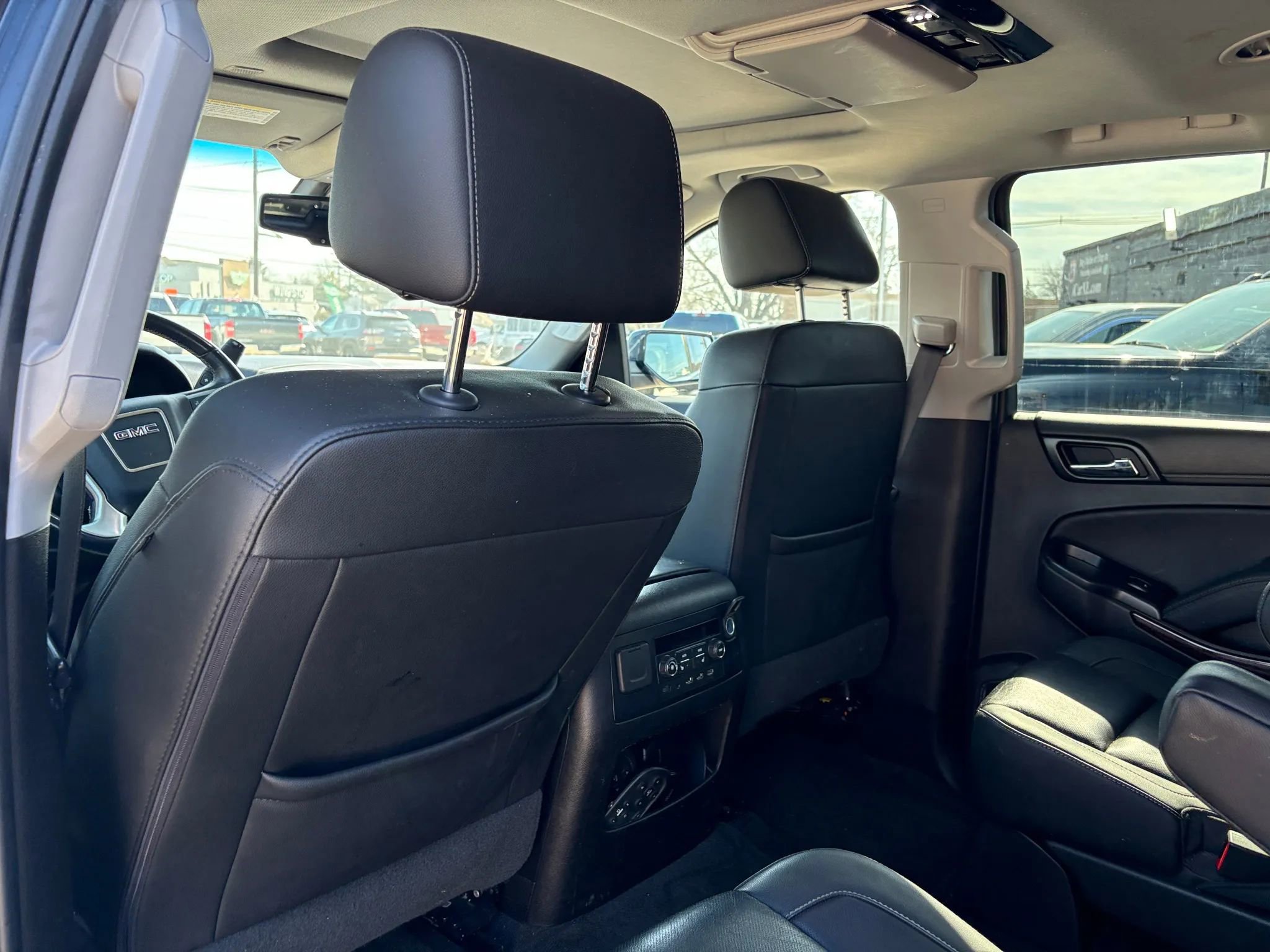 Used 2018 GMC Yukon SLT w/ Open Road Package image 13