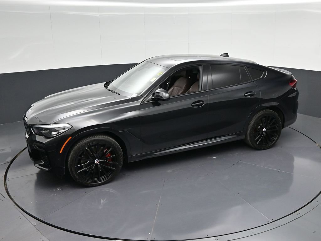 Used 2023 BMW X6 M50i w/ Dynamic Handling Package AWD/4WD image 33