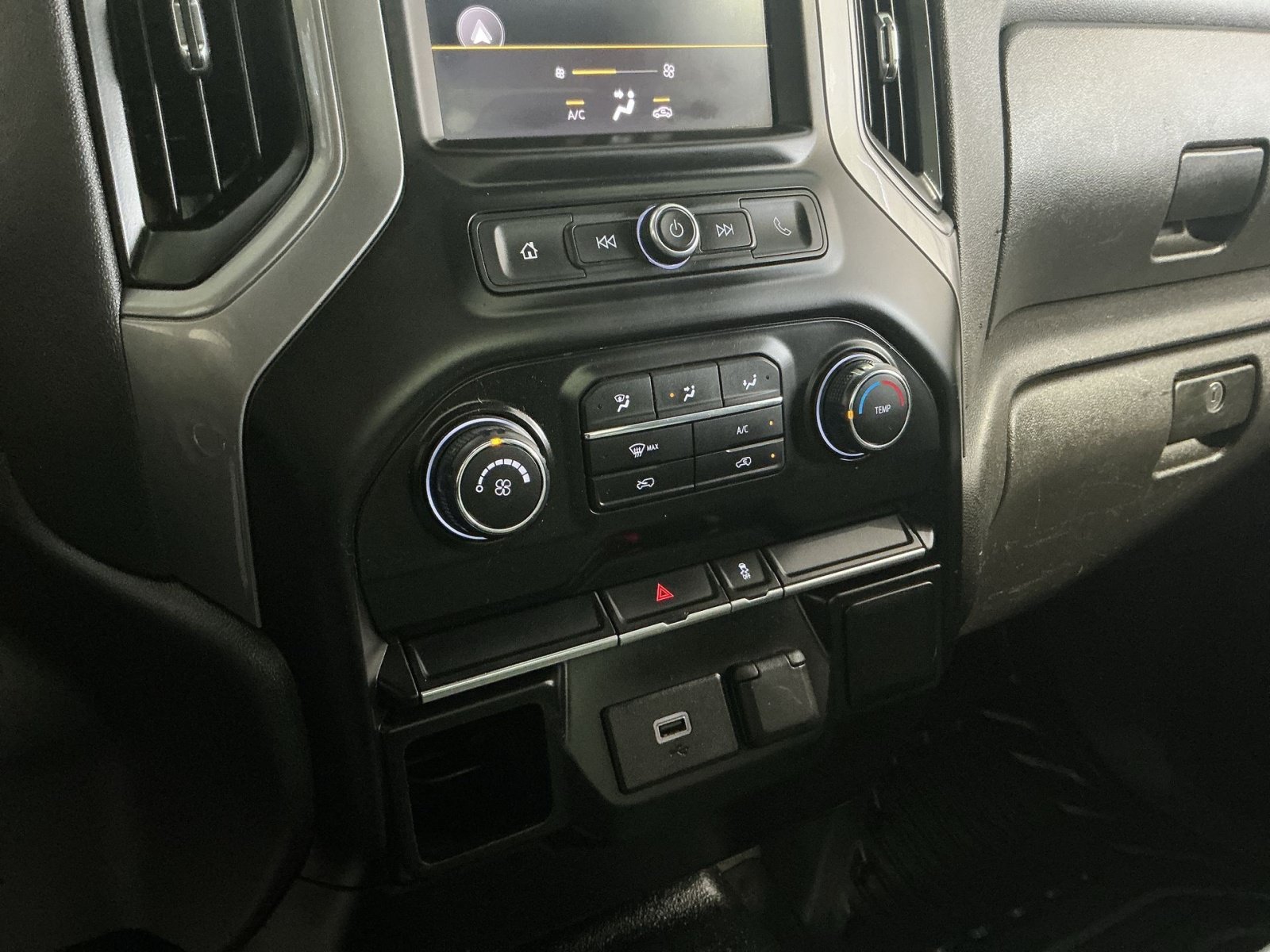 Used 2020 Chevrolet Silverado 1500 W/T AWD/4WD image 21