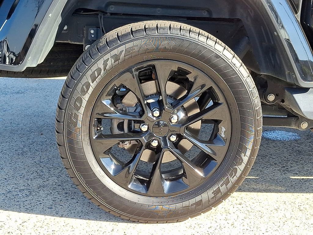 Used 2023 Jeep Gladiator Overland image 8