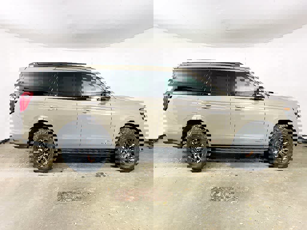 New 2026 Ford Expedition Tremor image 25