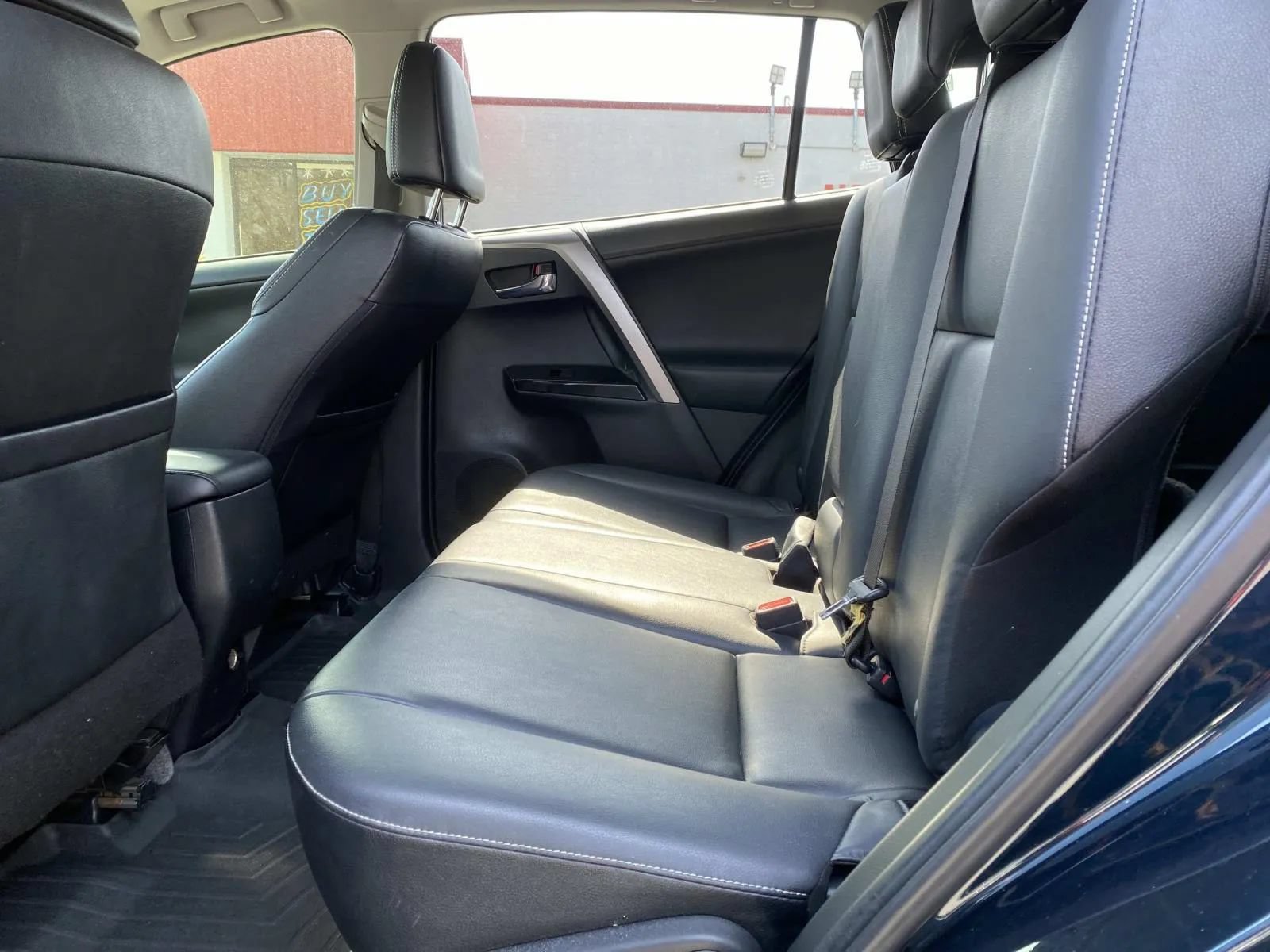Used 2017 Toyota RAV4 Limited FWD image 13