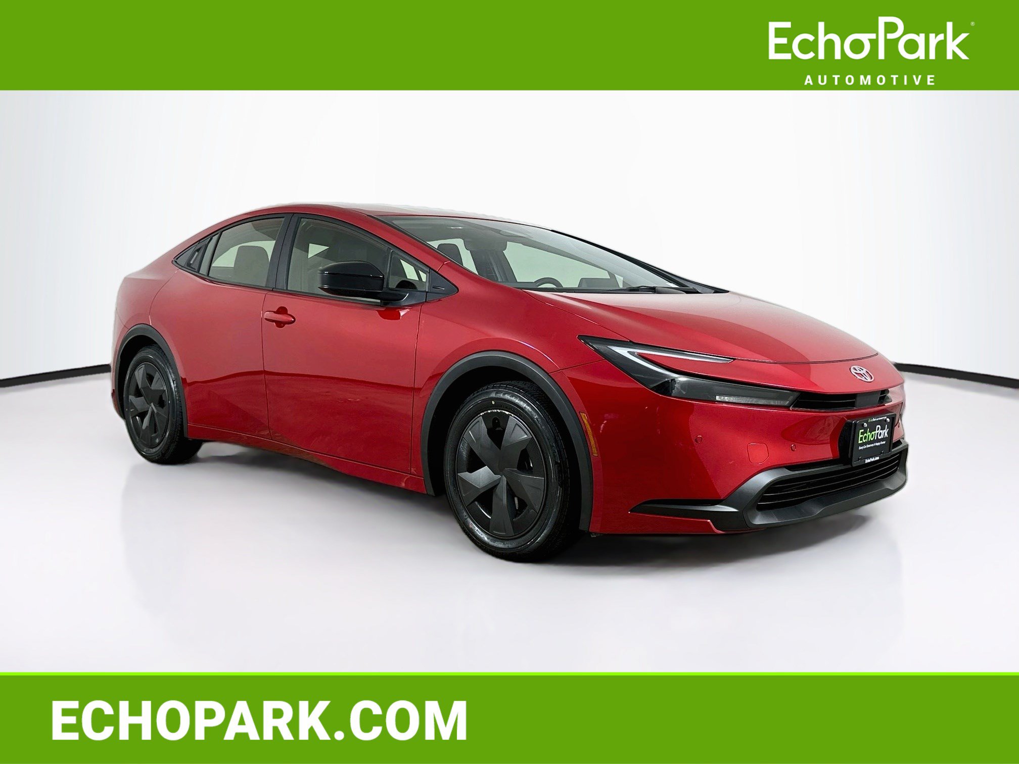 Used 2025 Toyota Prius LE FWD image 1
