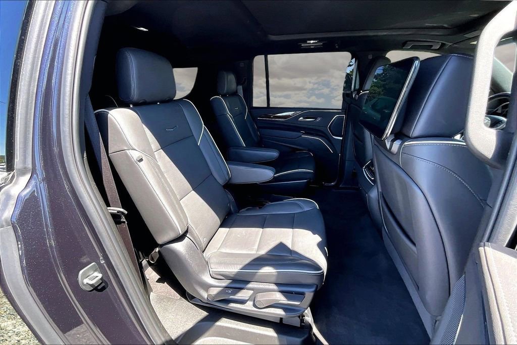 Used 2024 Cadillac Escalade ESV Premium Luxury w/ Performance Package RWD image 25