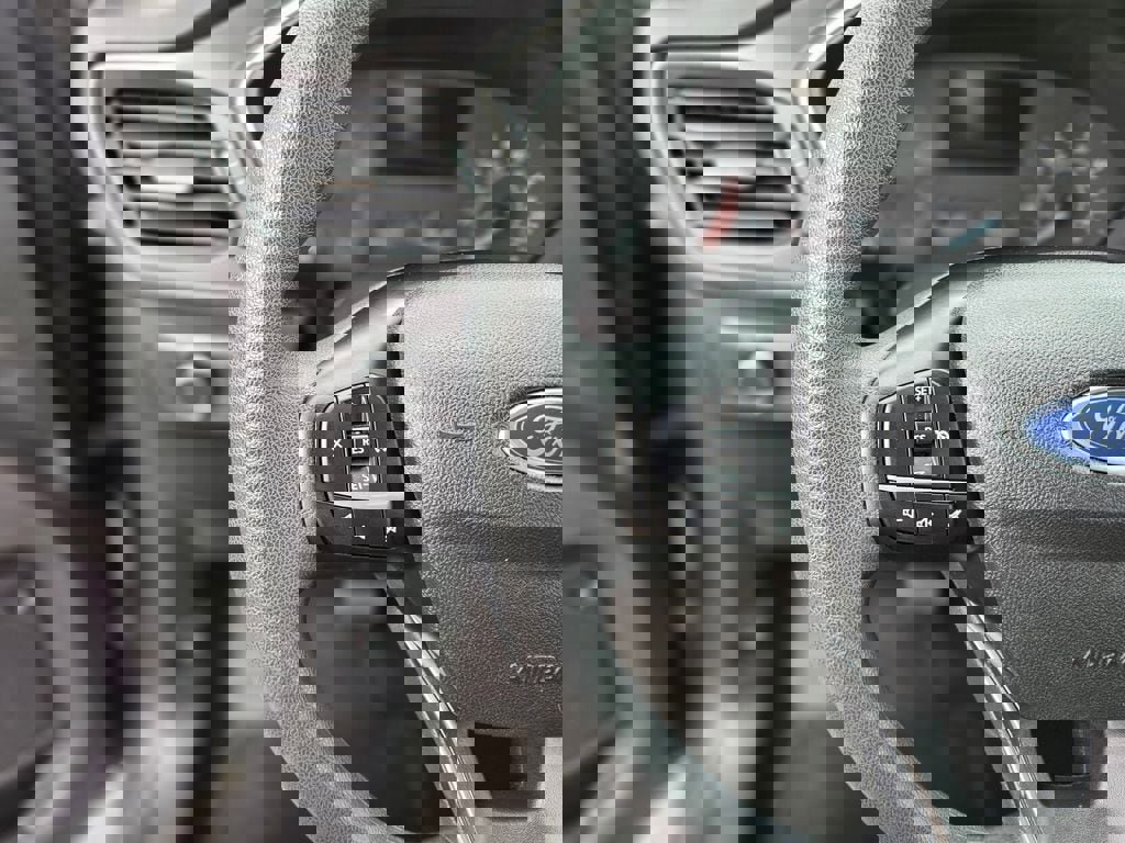 Used 2022 Ford Escape SE image 27