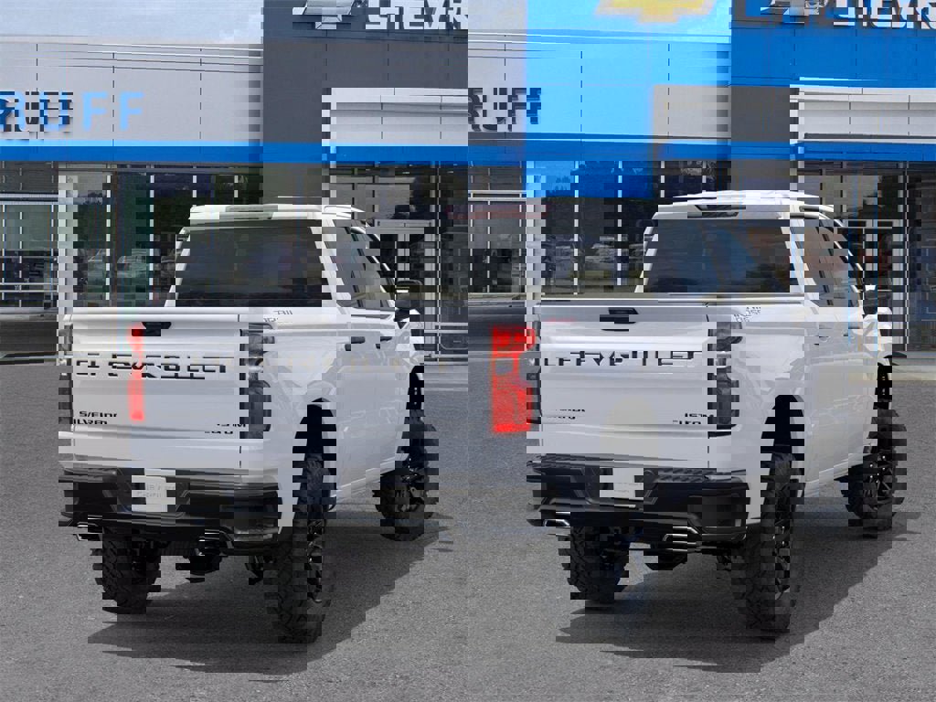 New 2026 Chevrolet Silverado 1500 Custom Trail Boss w/ LPO, Dark Essentials Package image 4