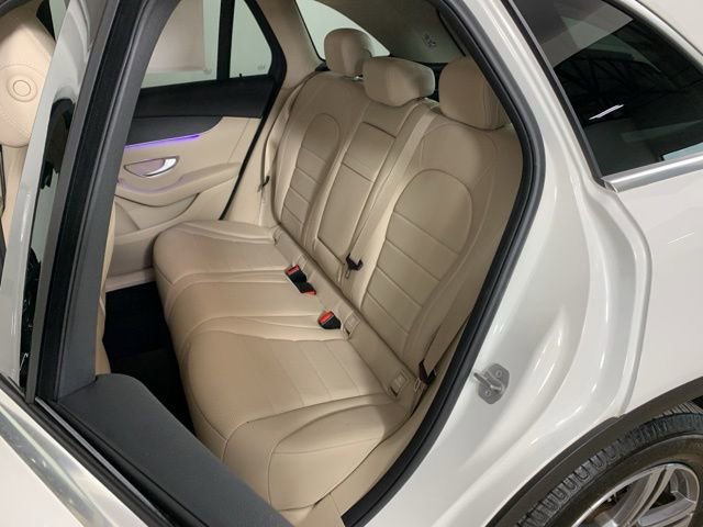 Used 2021 Mercedes-Benz GLC 300 4MATIC image 32