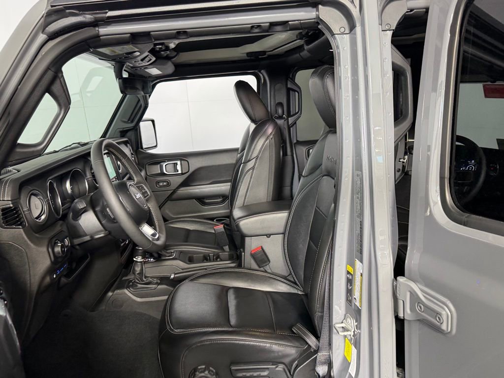 Used 2023 Jeep Wrangler Unlimited Sahara w/ Cold Weather Group image 21