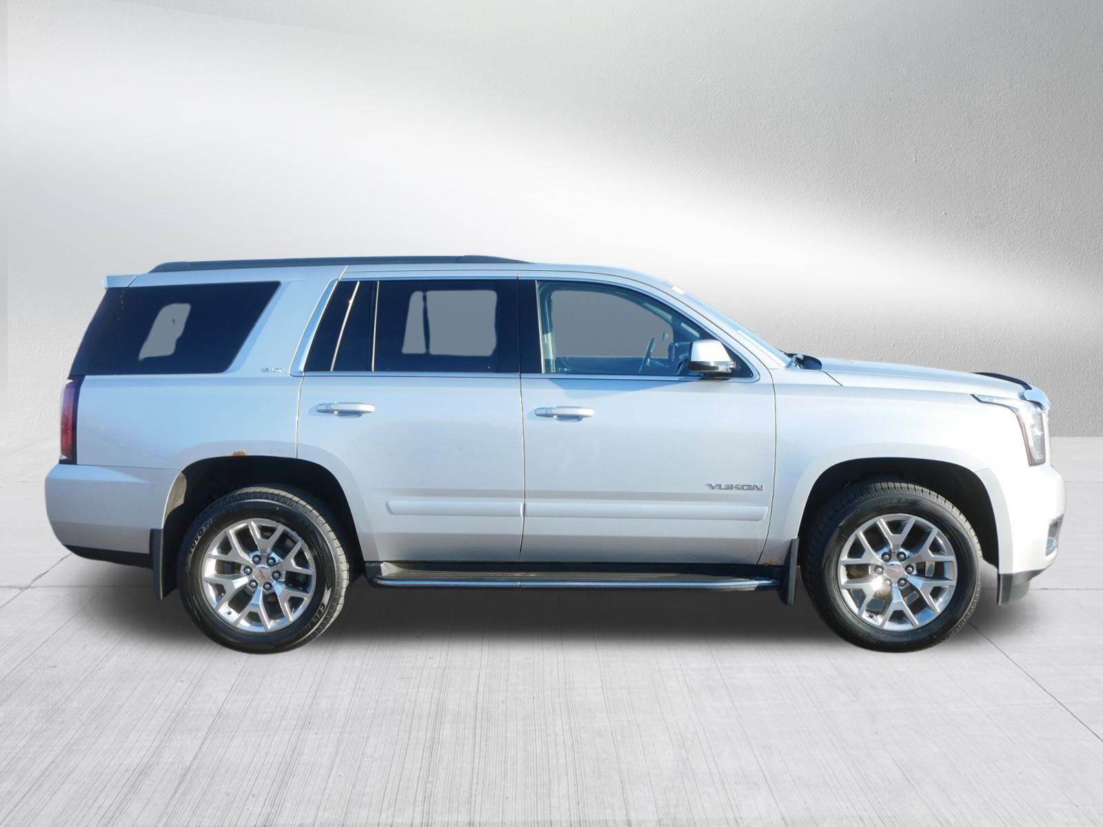 Used 2017 GMC Yukon SLT w/ HD Trailering Package image 8