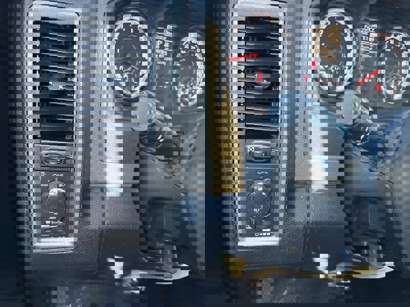 Used 2014 RAM 1500 Express image 45